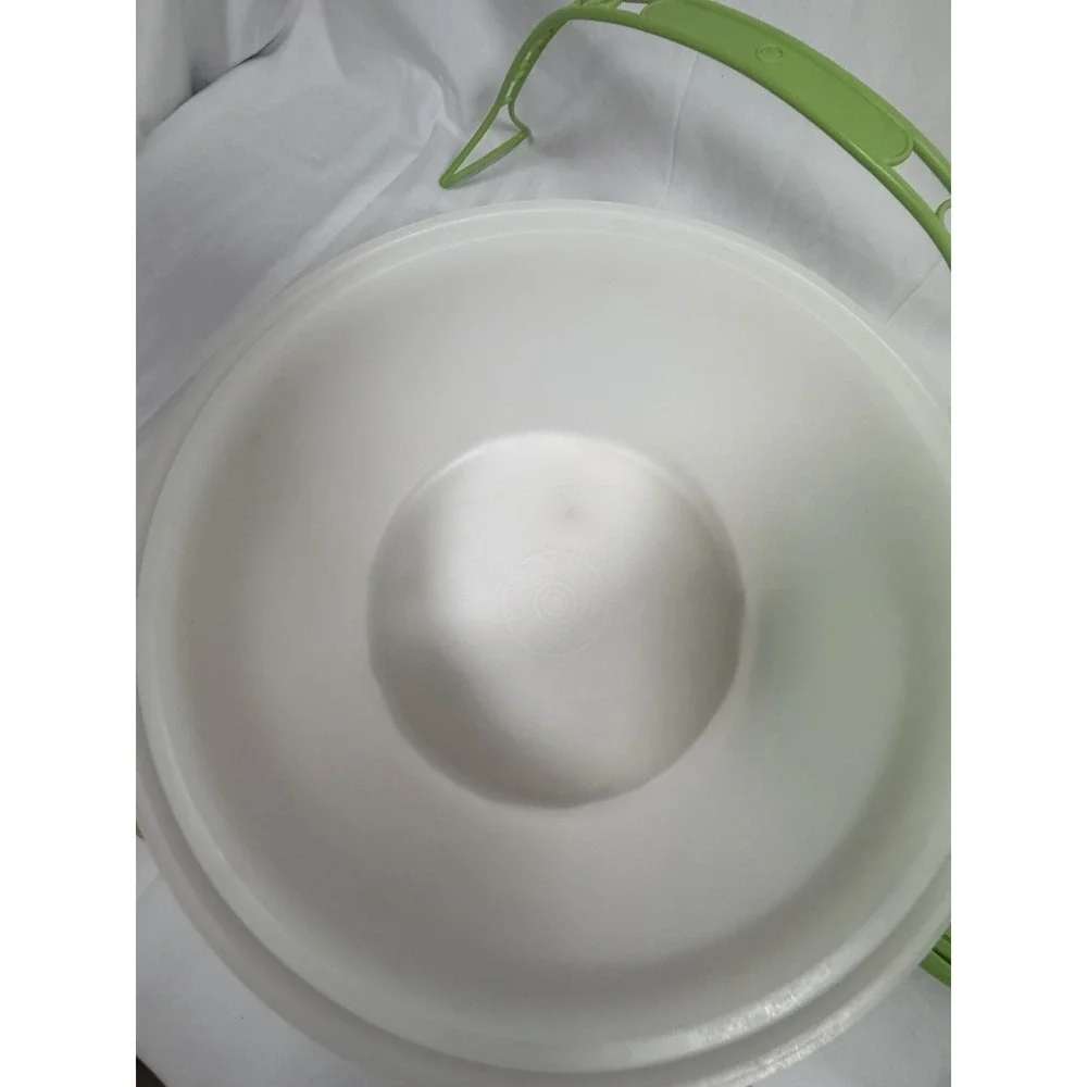 Vintage TUPPERWARE Layered Cake Carrier 9